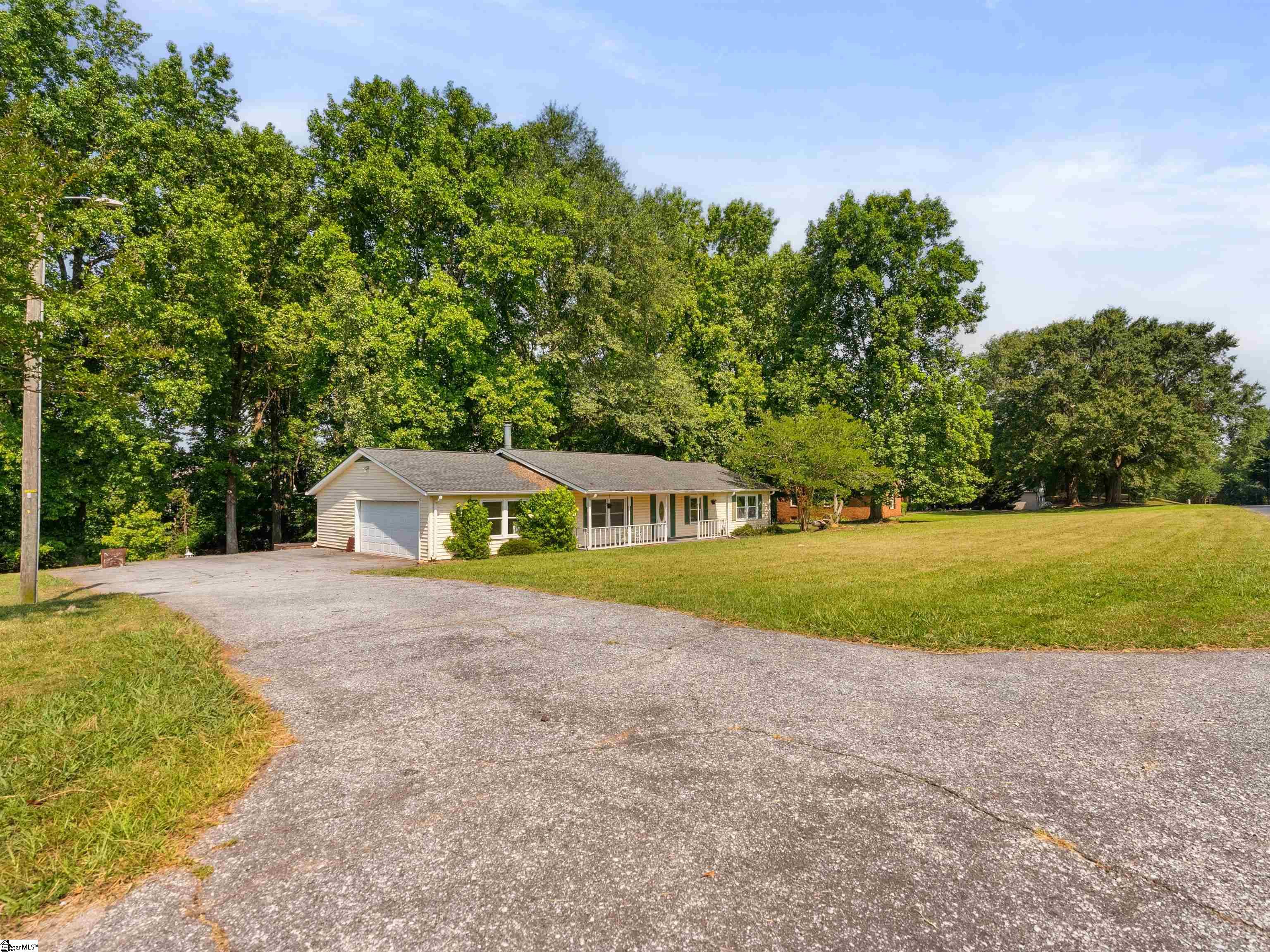 113 Commodore Drive