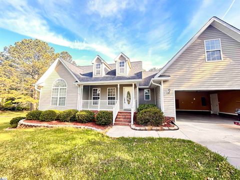 Photo of 104 Arbor Court, Greenwood, SC 29649 (MLS # 1588093)