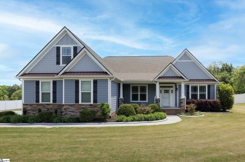 Photo of 2143 Edwards Lake Road, Greer, SC 29651 (MLS # 1589843)