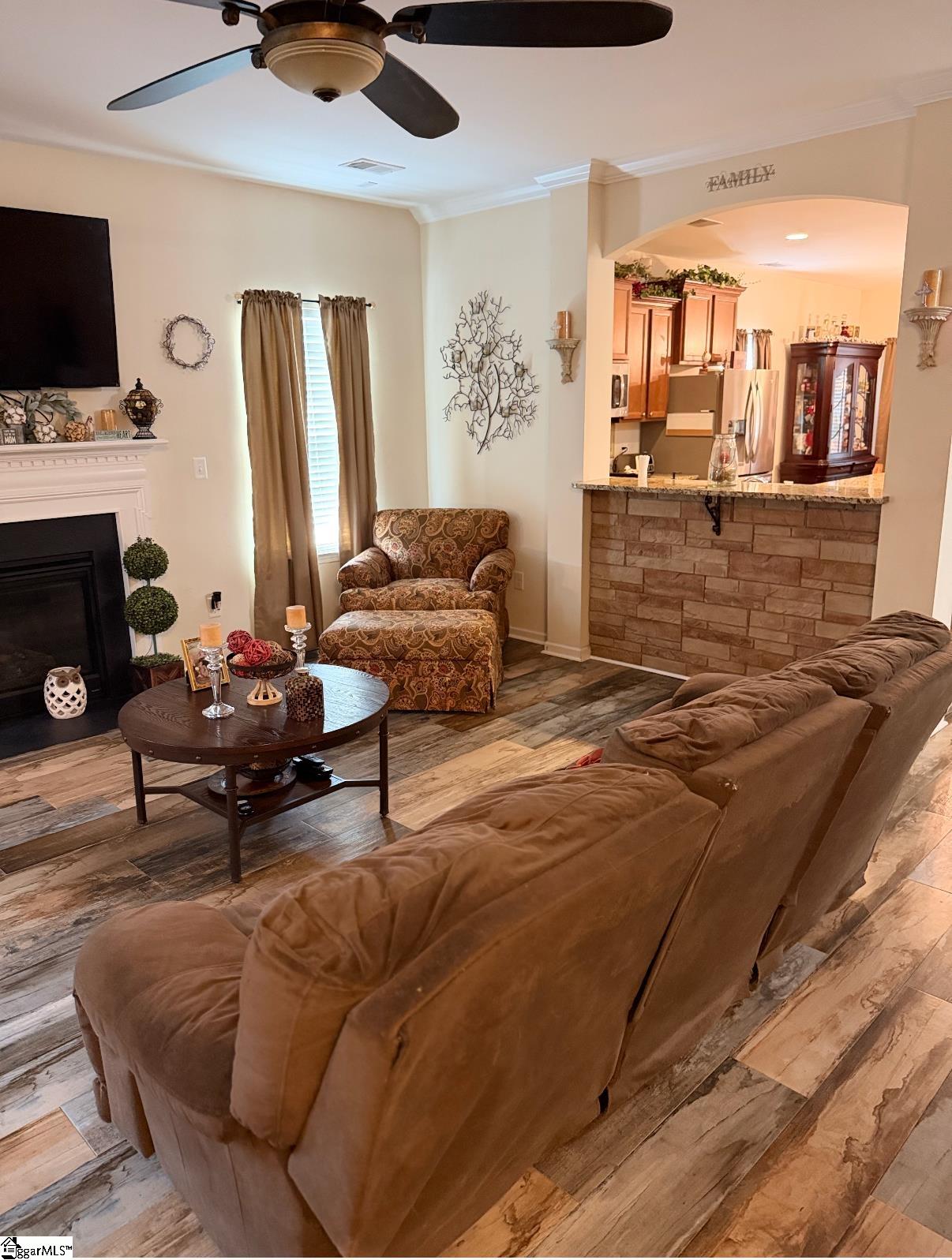 267 Castleton Circle