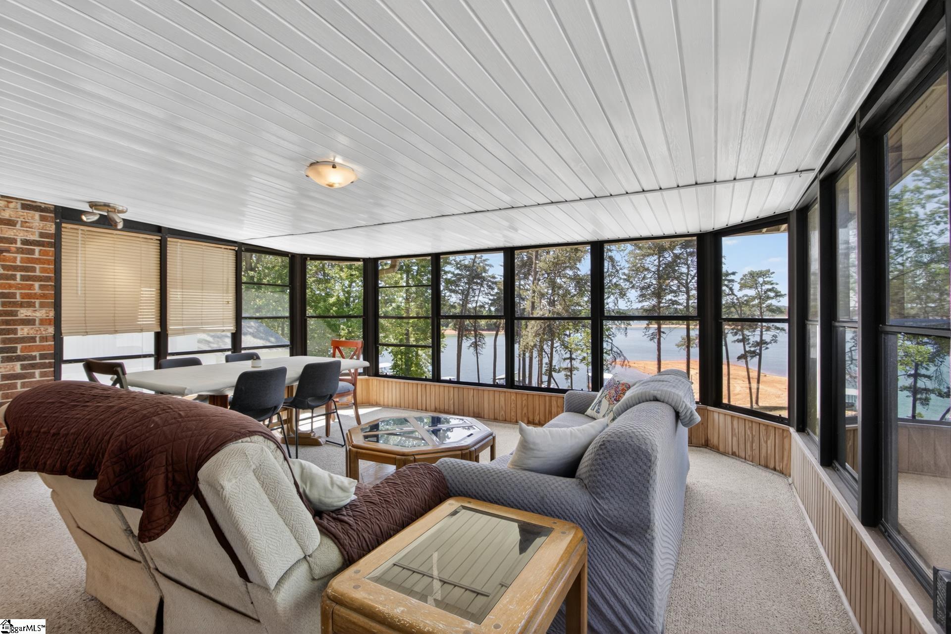 1111 Liberty Roe