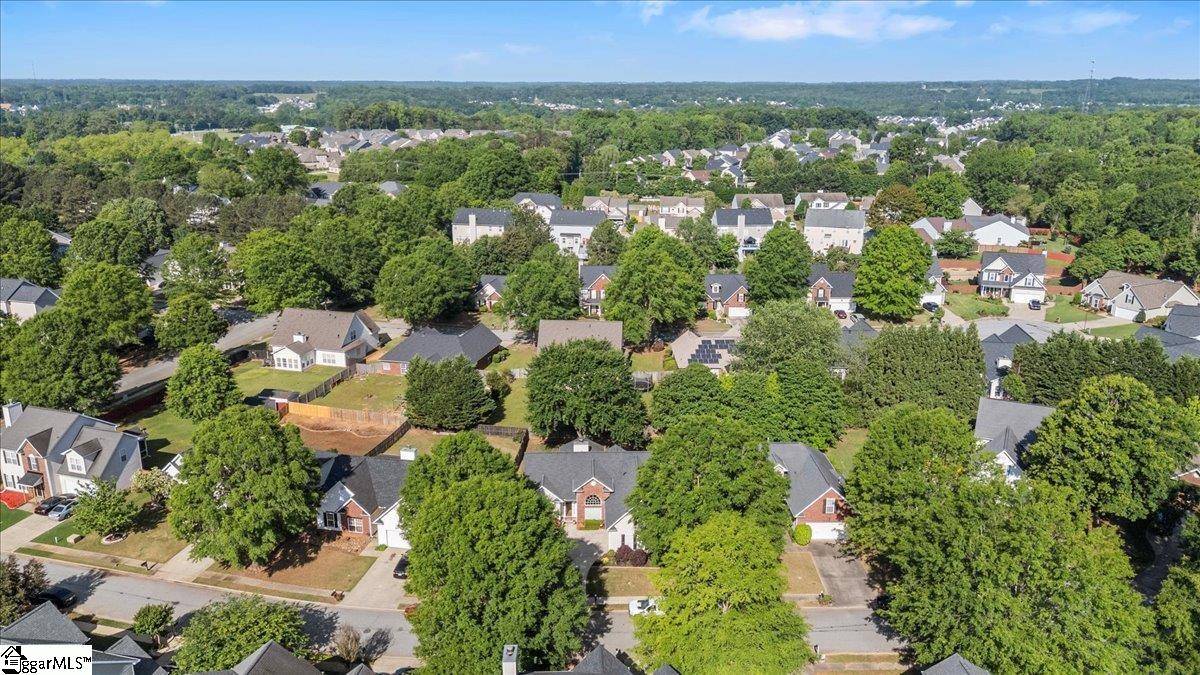 Simpsonville, South Carolina 29680, United States, 4 Bedrooms Bedrooms, ,2 BathroomsBathrooms,Residential,Contingent,123582