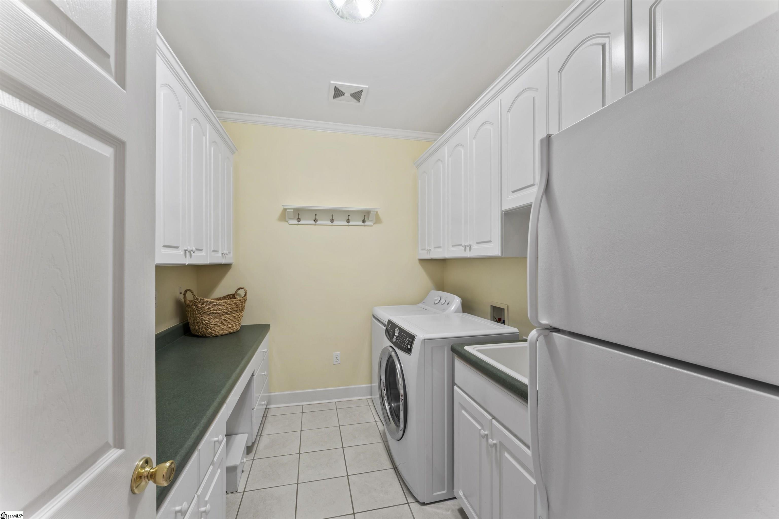 Anderson, South Carolina 29621, United States, 4 Bedrooms Bedrooms, ,4 BathroomsBathrooms,Residential,Active,201136