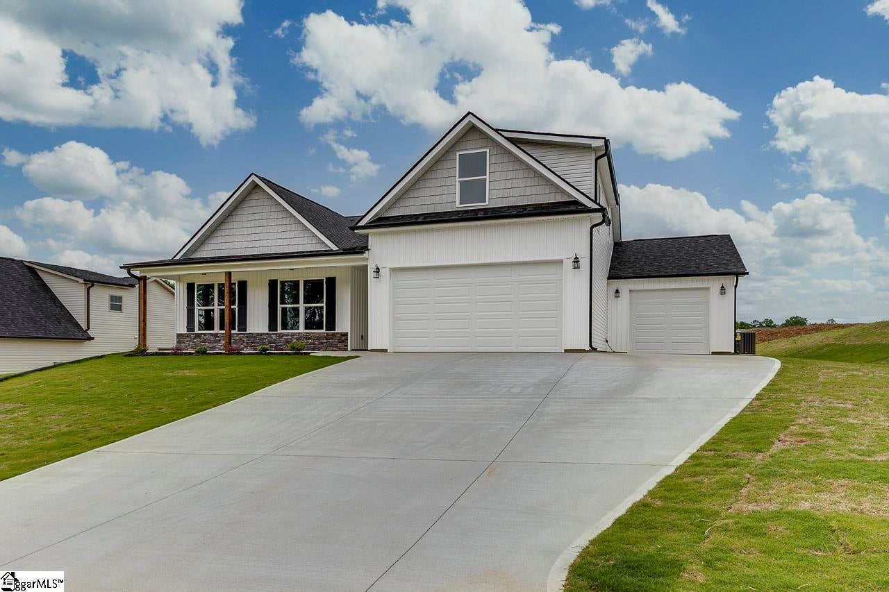 112 Walters Way
