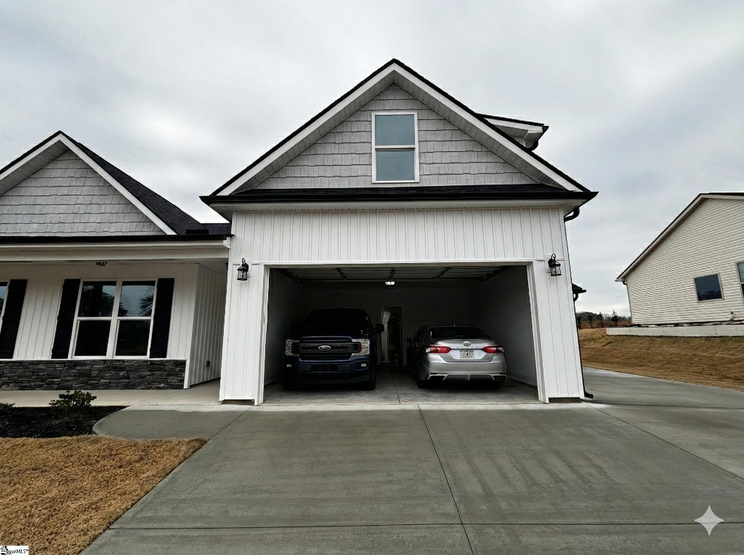 112 Walters Way