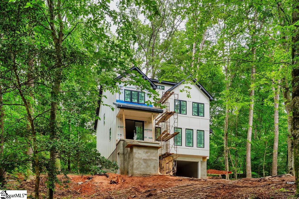 281 Loch Lomond Drive