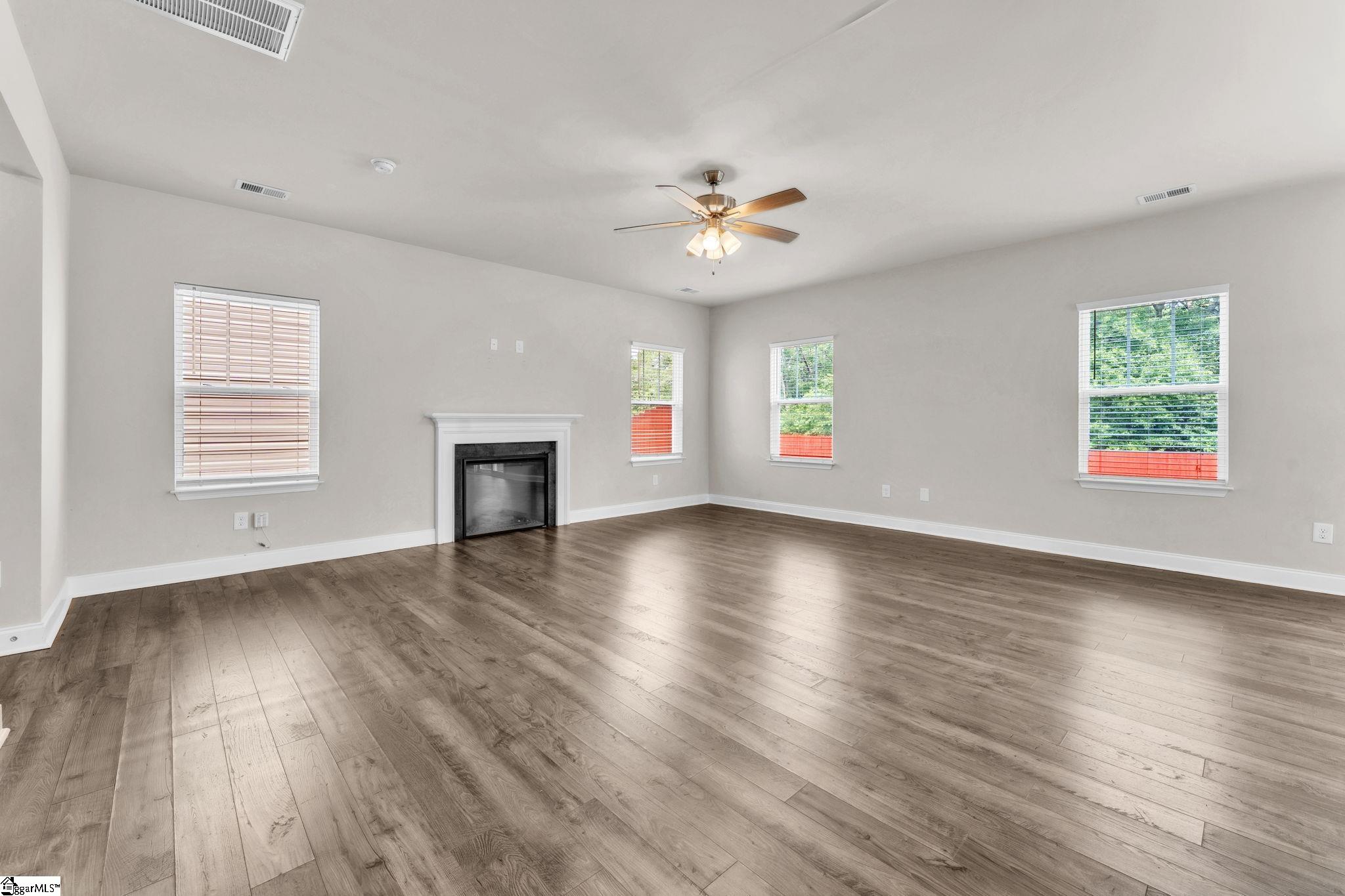 203 Rosewood Circle