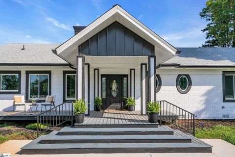 Photo of 305 Waters Road, Taylors, SC 29687 (MLS # 1592576)