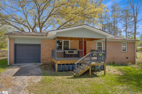Photo of 12 Heritage Court, Spartanburg, SC 29307 (MLS # 1602325)