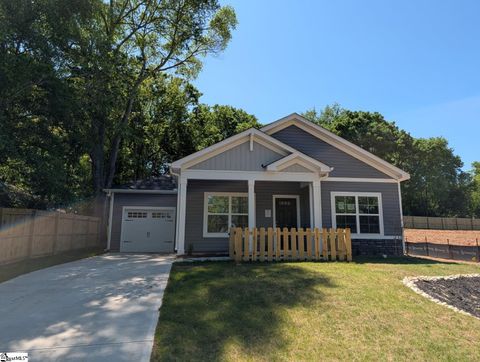 Photo of 7 Iola Street, Greenville, SC 29611 (MLS # 1588916)