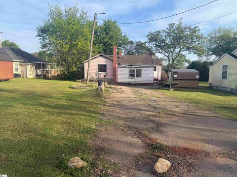 Photo of 25 Earnhardt Street, Greenville, SC 29609 (MLS # 1587714)