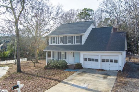 Photo of 204 Burwood Drive, Simpsonville, SC 29681 (MLS # 1580073)