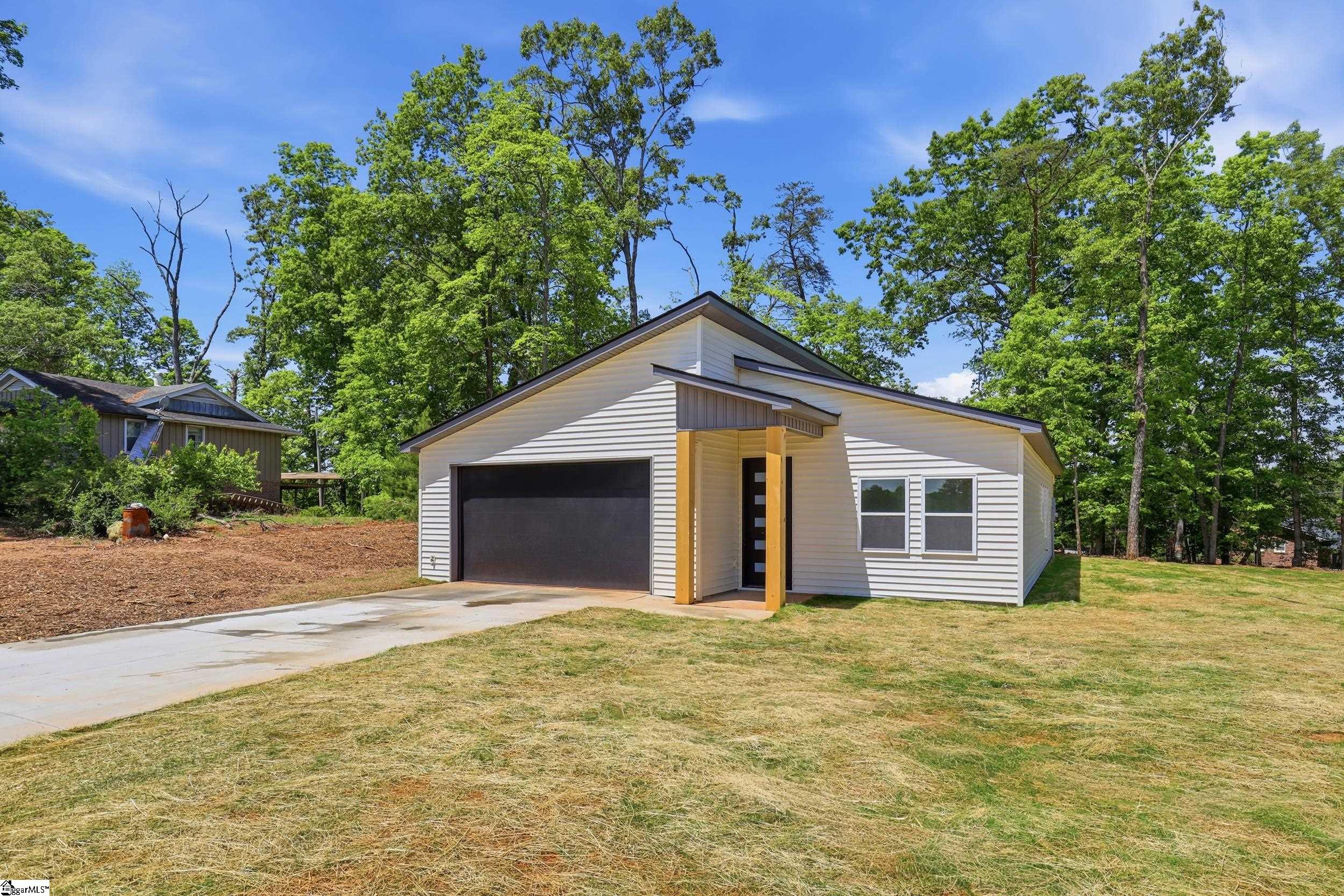 1077 Country Club Road