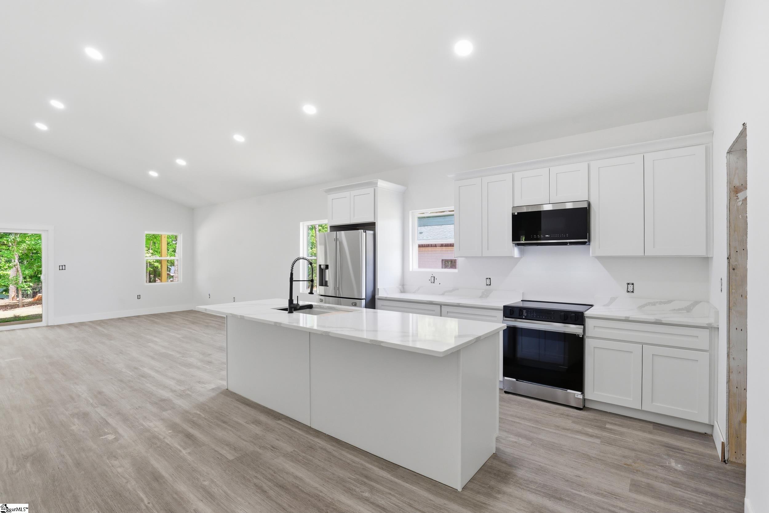1077 Country Club Road