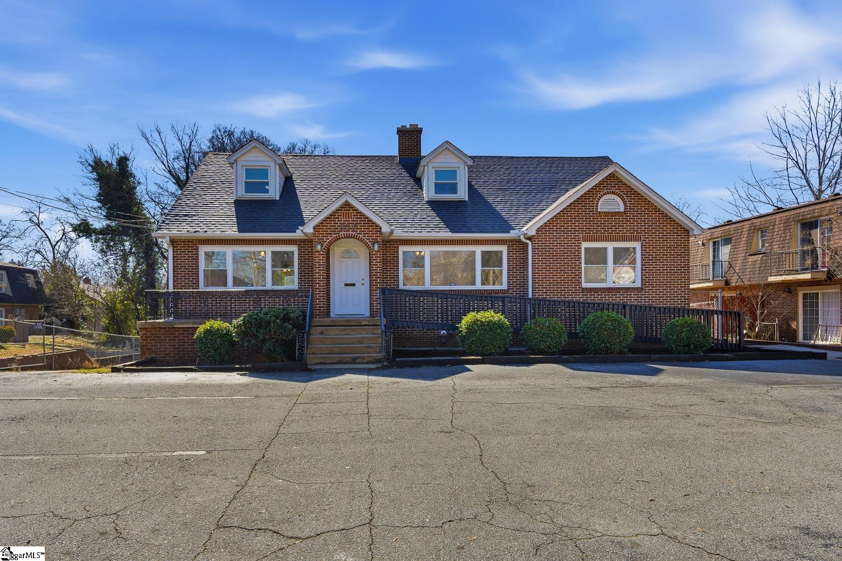 510 E Calhoun Street