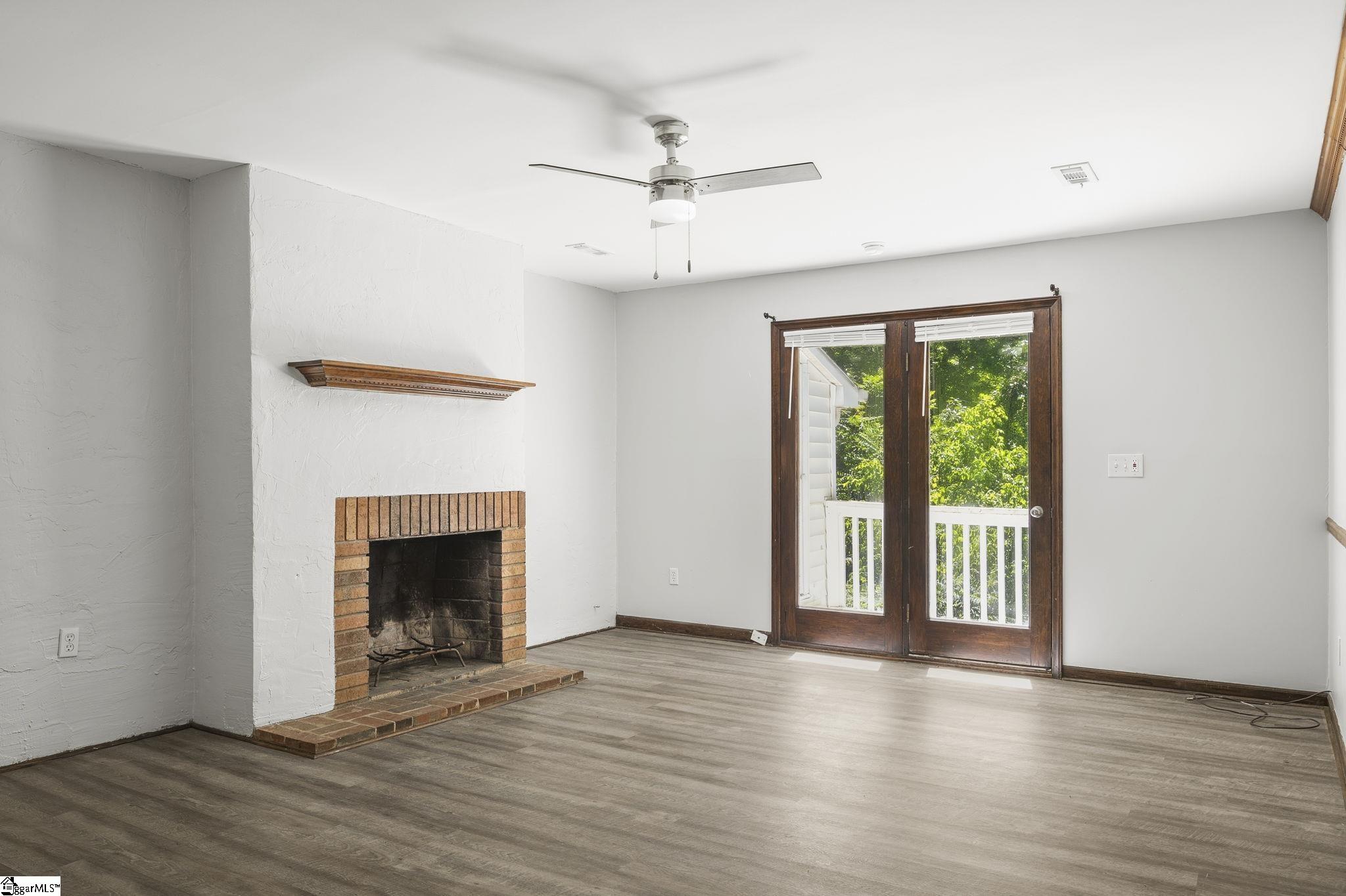 211 Brookside Drive