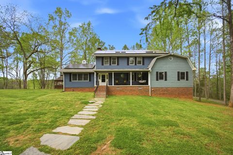 Photo of 646 Flat Shoals Road, Walhalla, SC 29691 (MLS # 1587891)