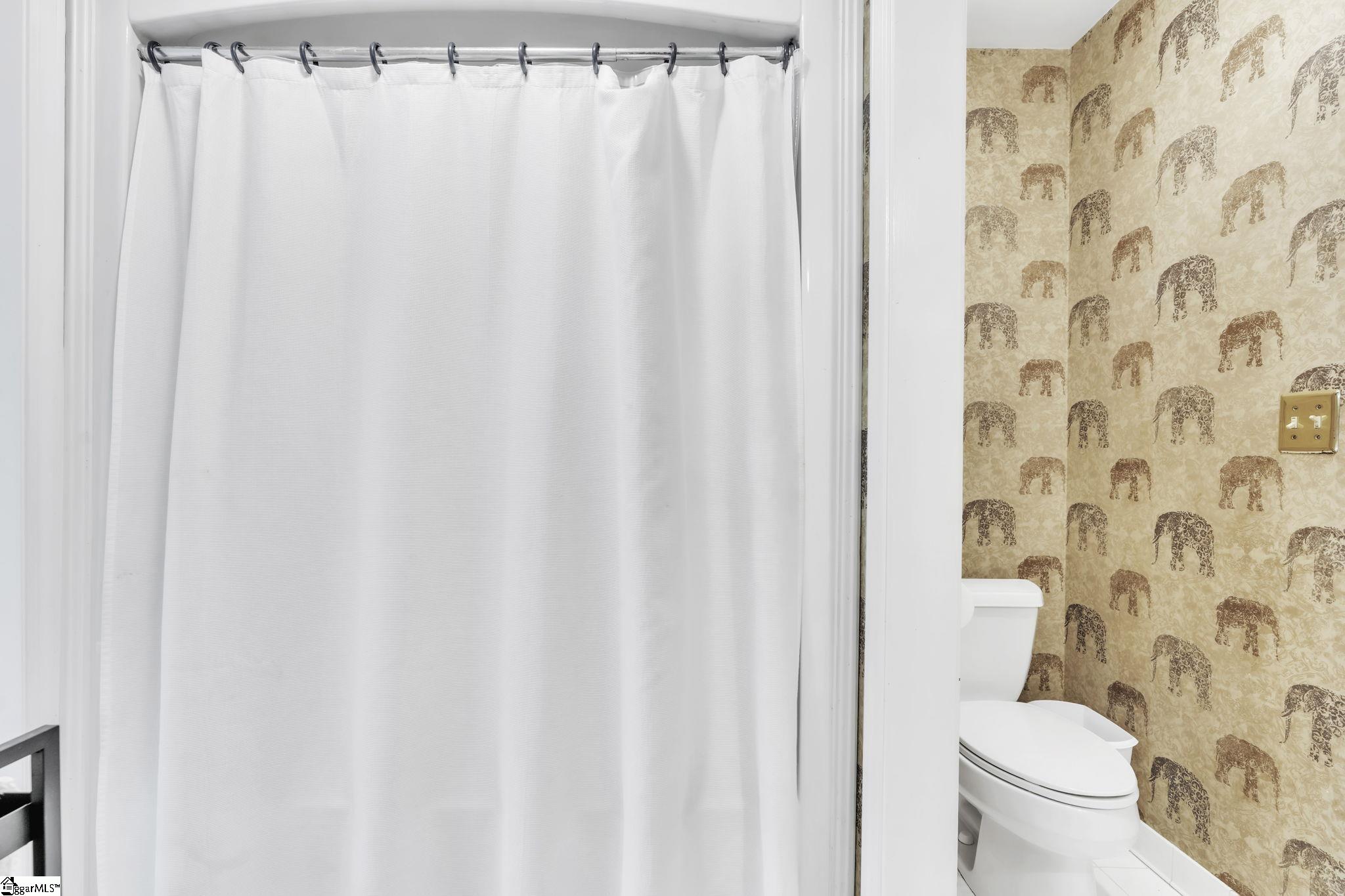 Greer, South Carolina 29650, United States, 5 Bedrooms Bedrooms, ,4 BathroomsBathrooms,Residential,Active,232979