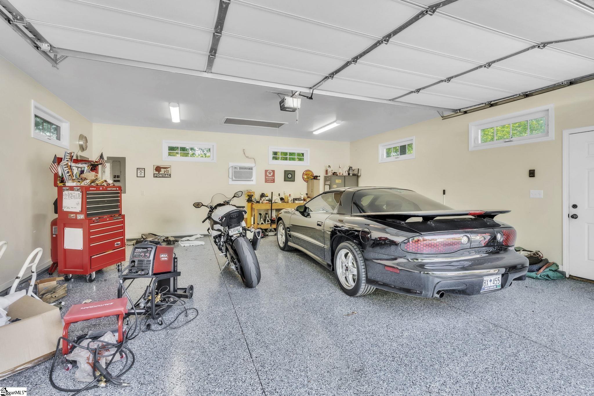 Greer, South Carolina 29650, United States, 5 Bedrooms Bedrooms, ,4 BathroomsBathrooms,Residential,Active,232979