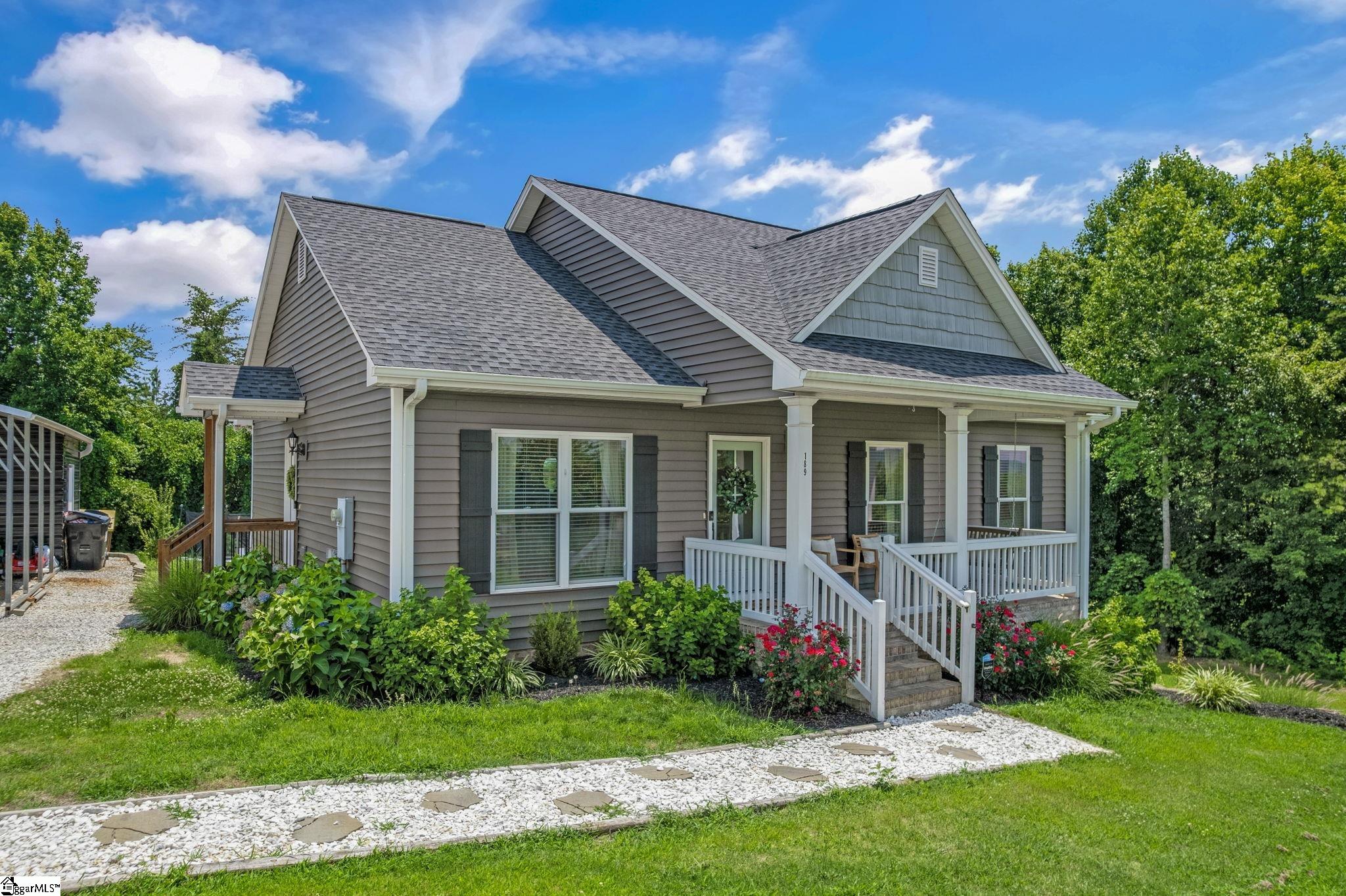 189 Hillcrest Drive