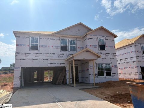 Photo of 134 Edgewood Farms Court, Easley, SC 29640 (MLS # 1589545)