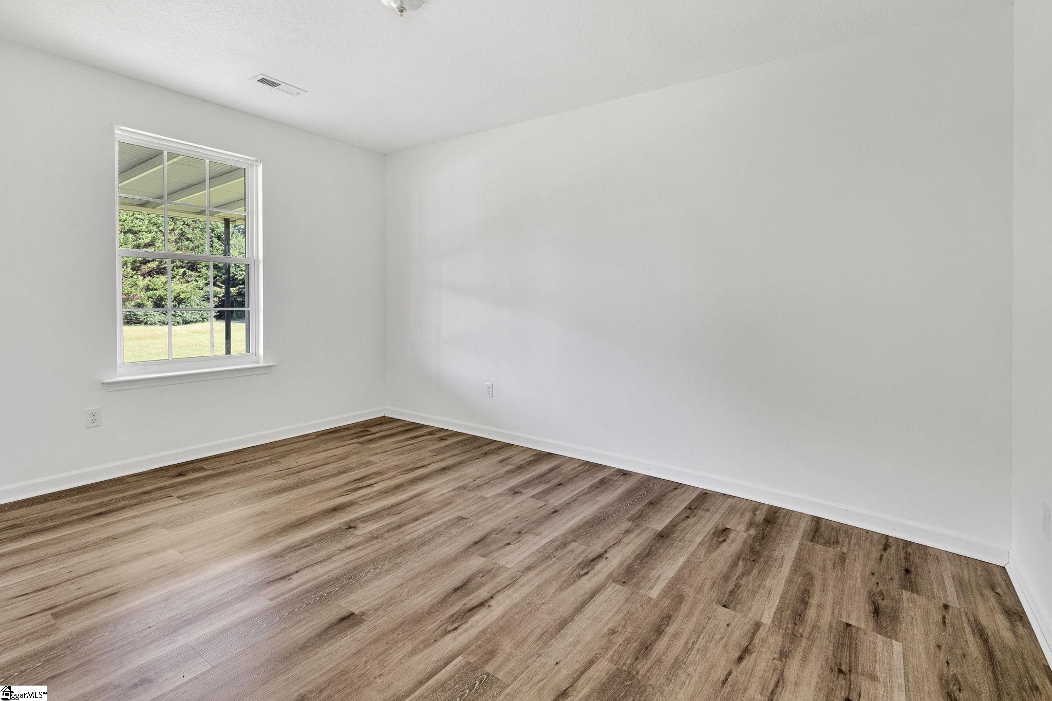 Greenville, South Carolina 29611, United States, 4 Bedrooms Bedrooms, ,2 BathroomsBathrooms,Residential,Active,185795