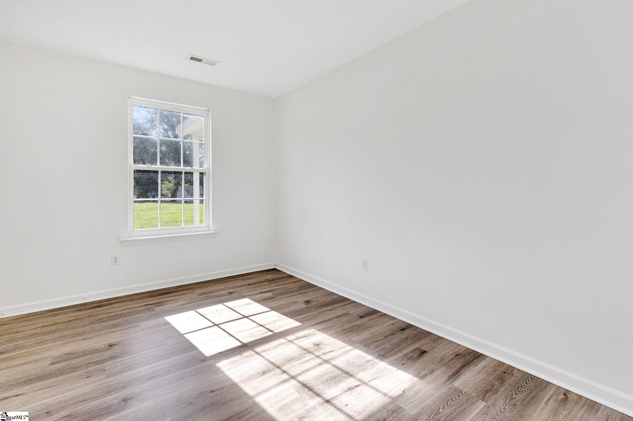 Greenville, South Carolina 29611, United States, 4 Bedrooms Bedrooms, ,2 BathroomsBathrooms,Residential,Active,185795