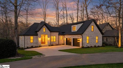 304 Ave Of Oaks Anderson SC 29621