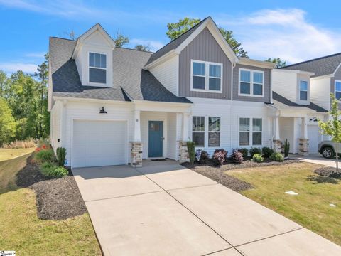 Photo of 10 Thornfield Drive, Greenville, SC 29605 (MLS # 1588757)