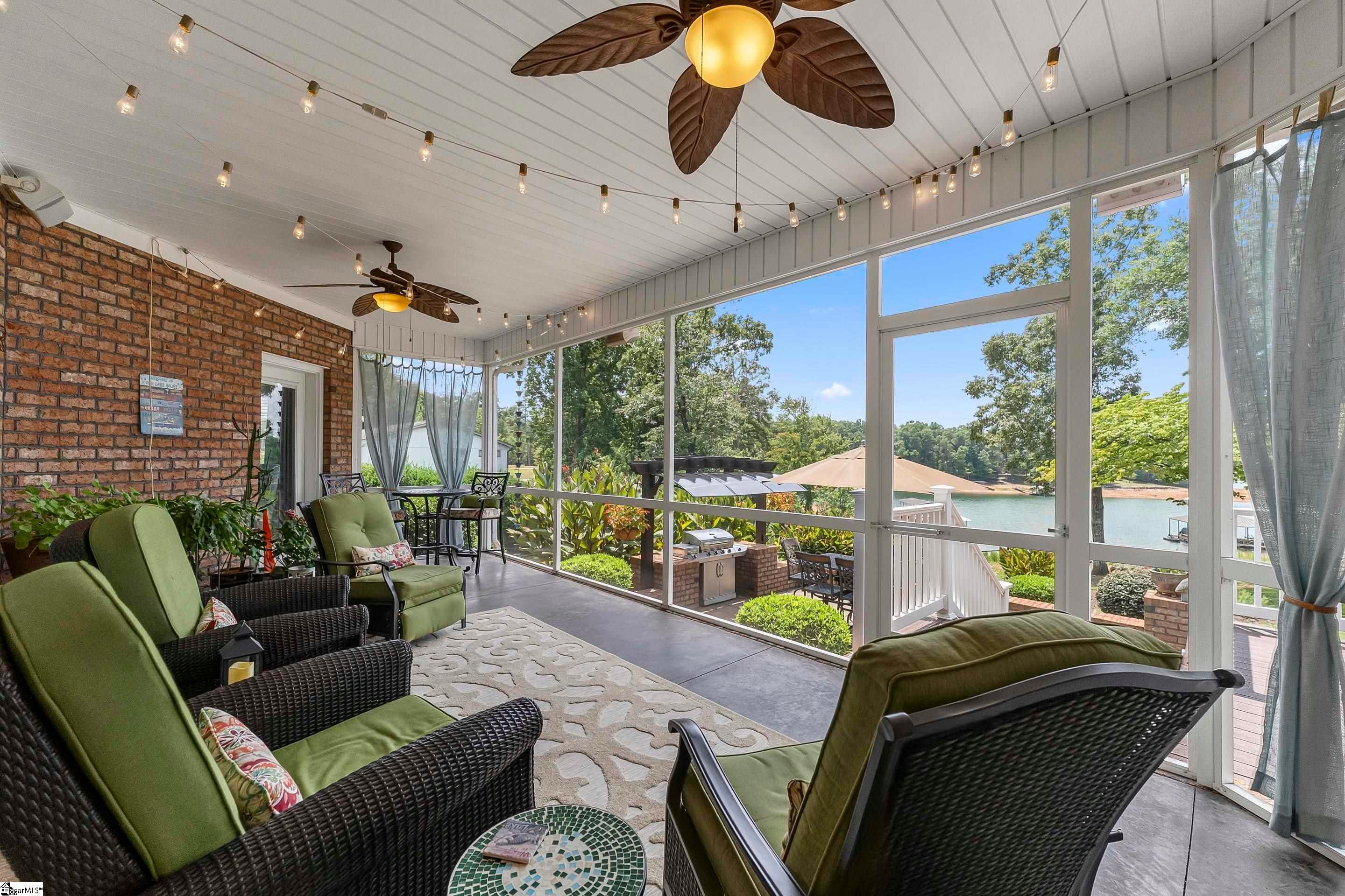1225 Sunset Lane