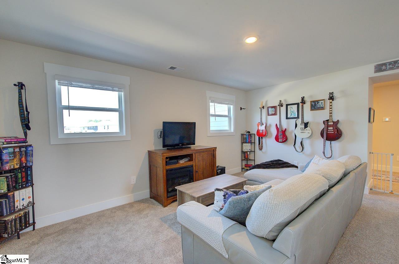 Greenville, South Carolina 29605, United States, 5 Bedrooms Bedrooms, ,3 BathroomsBathrooms,Residential,Active,150559