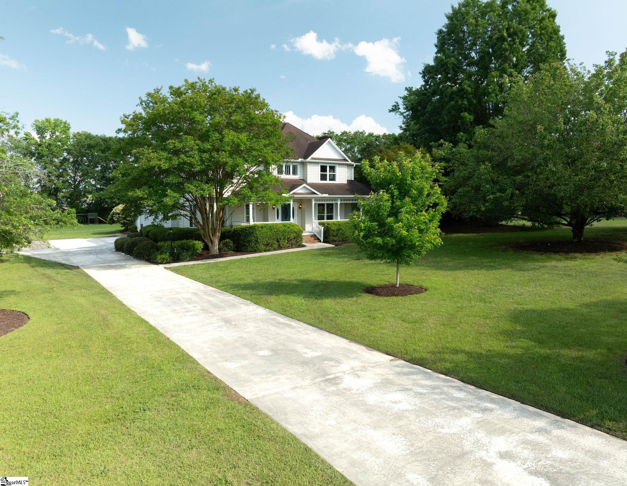 106 Knoll Creek Drive
