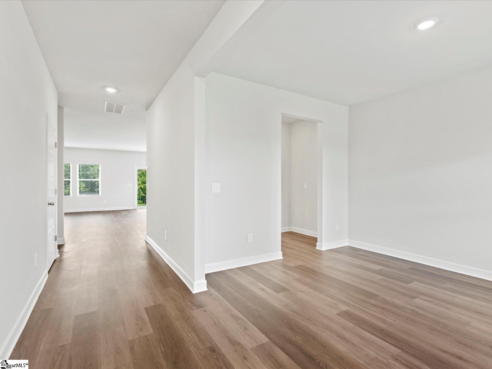 560 Ward Wilson Trail