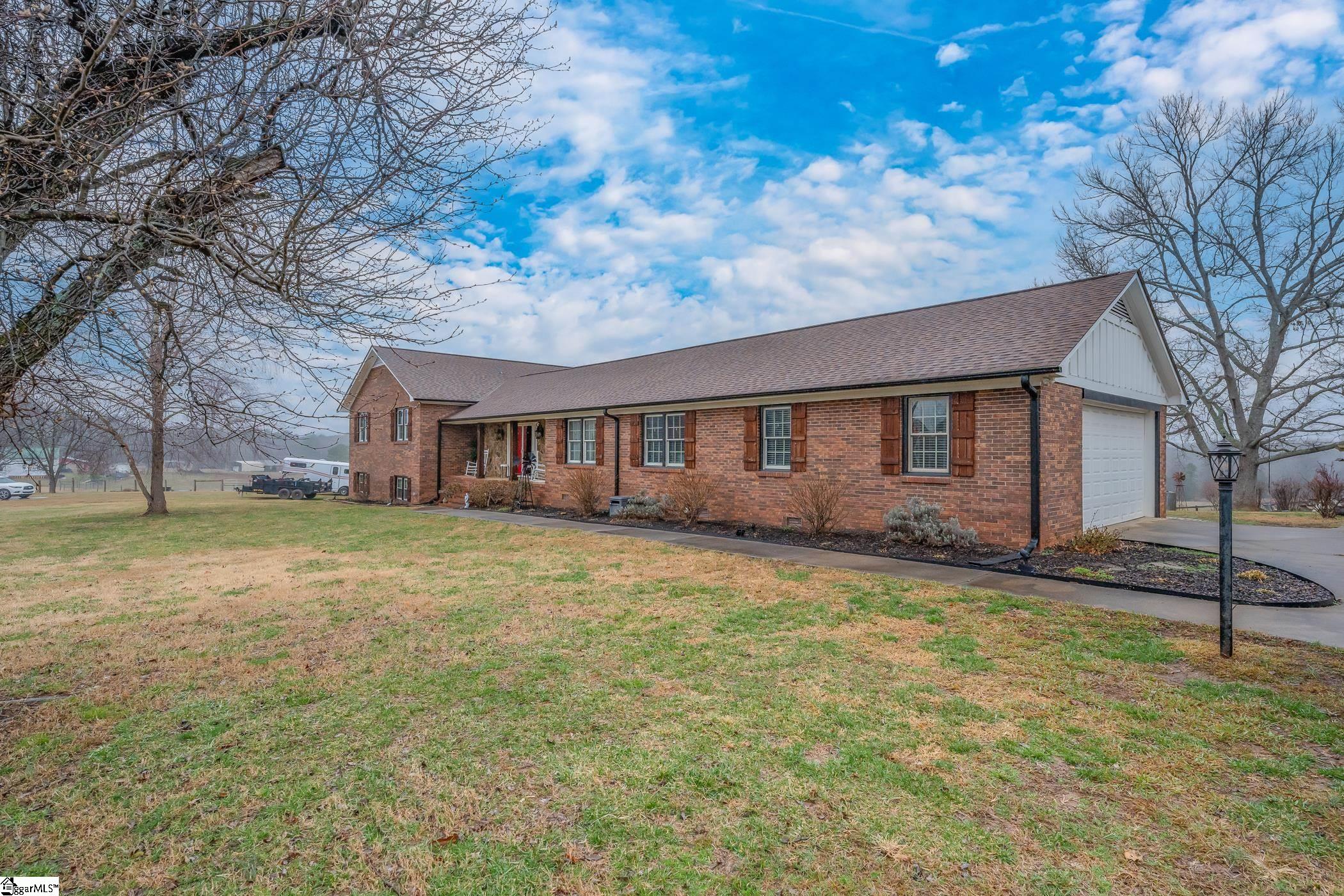 2511 Broadway Lake Road