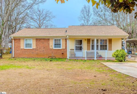 Photo of 6 Crofton Drive, Greenville, SC 29605 (MLS # 1579276)