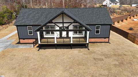 Photo of 203 Apple Orchard Drive, Greenville, SC 29605 (MLS # 1583546)