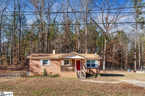 Photo of 351 Terry Drive, Union, SC 29379 (MLS # 1577161)