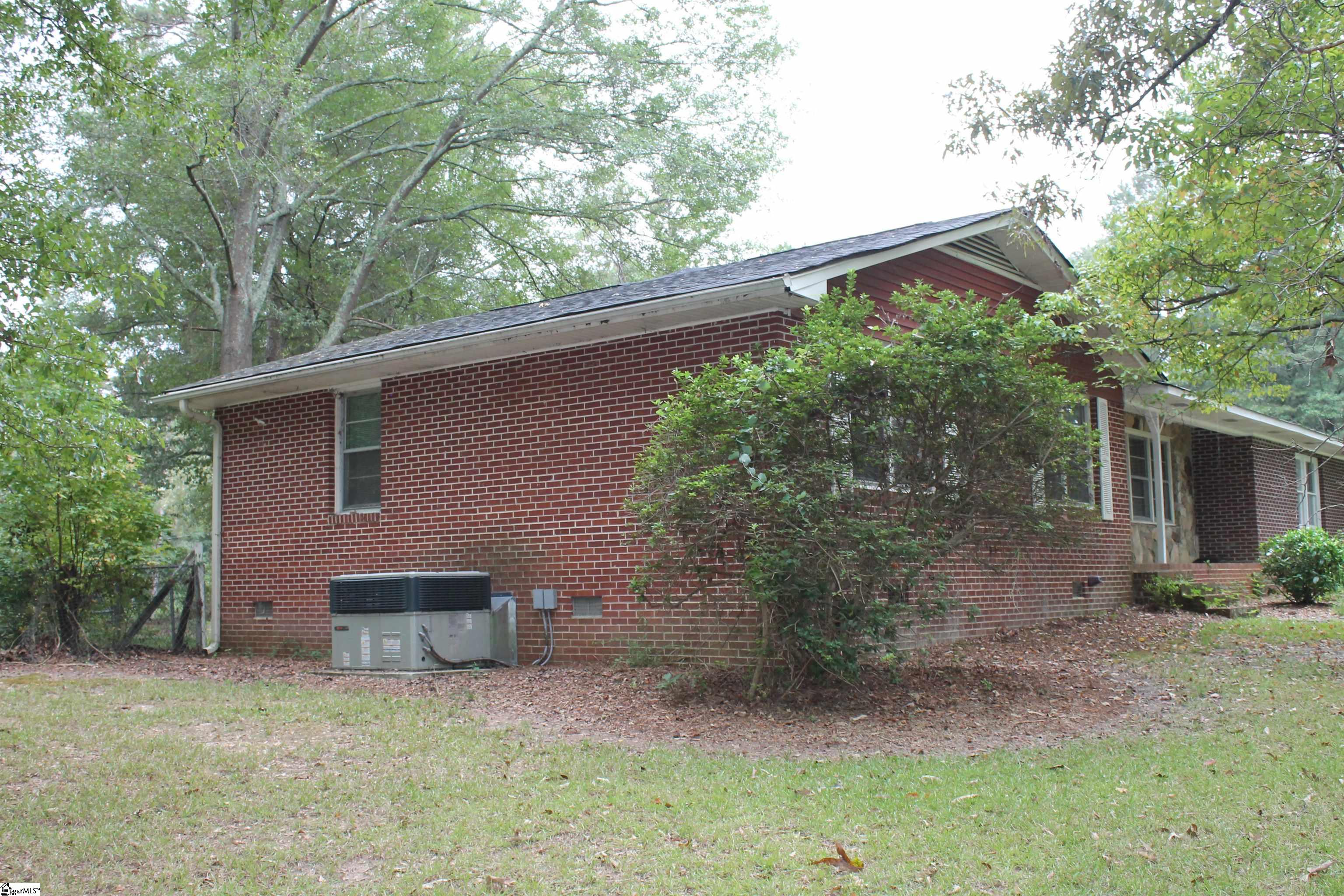 Williamston, South Carolina 29697, United States, 4 Bedrooms Bedrooms, ,2 BathroomsBathrooms,Residential,Contingent,38035