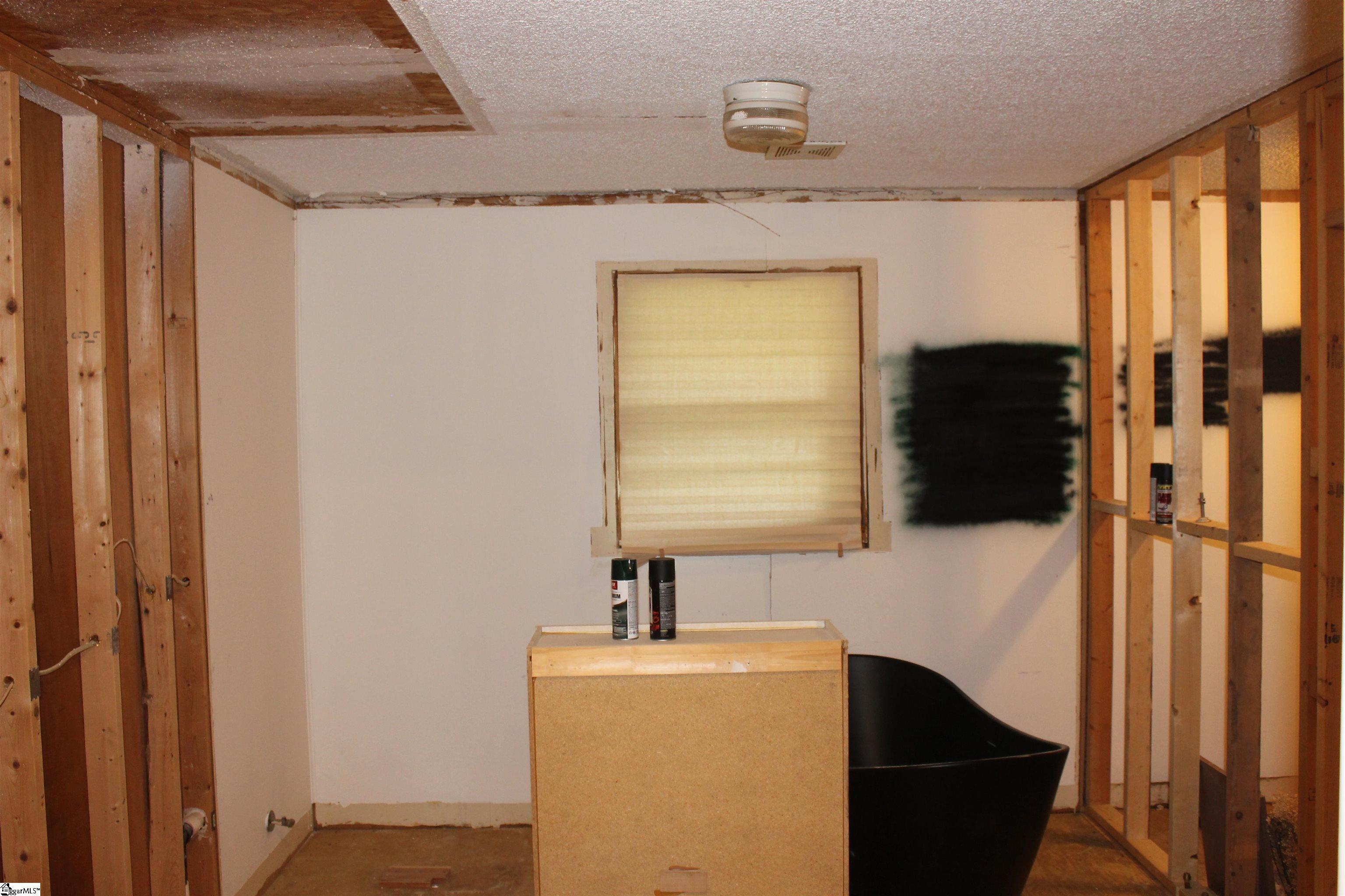 Williamston, South Carolina 29697, United States, 4 Bedrooms Bedrooms, ,2 BathroomsBathrooms,Residential,Contingent,38035