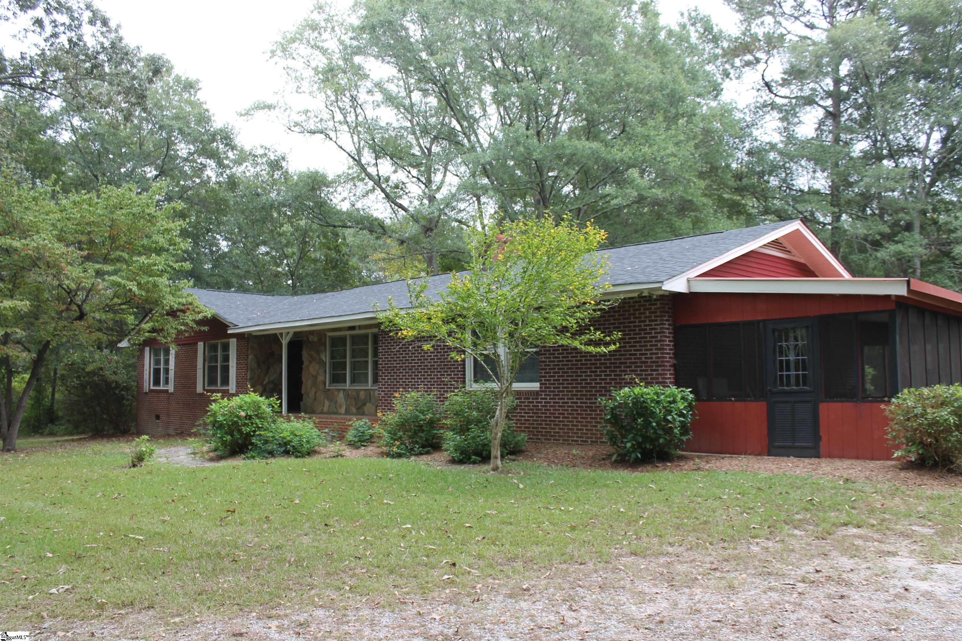 Williamston, South Carolina 29697, United States, 4 Bedrooms Bedrooms, ,2 BathroomsBathrooms,Residential,Contingent,38035