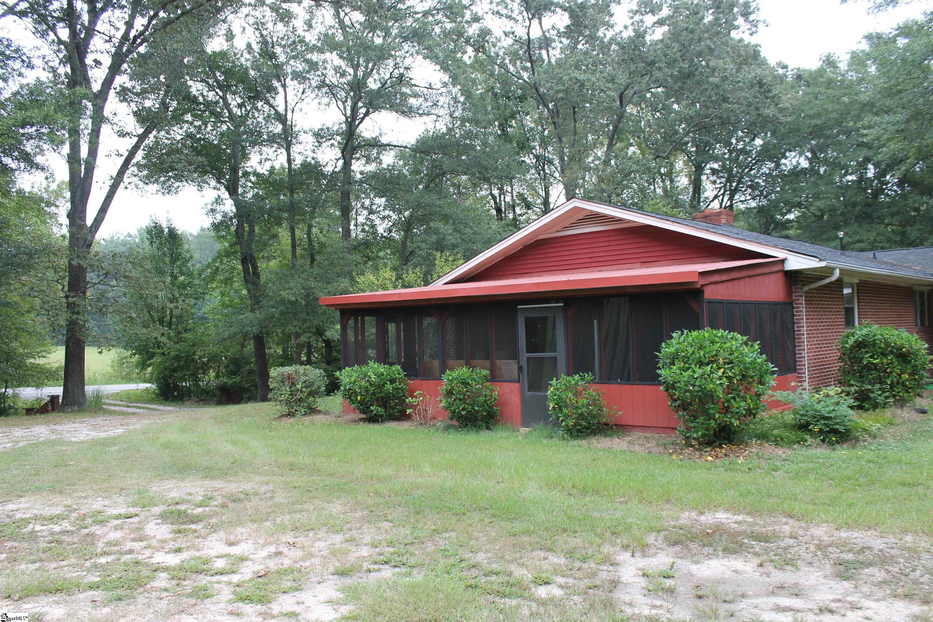 Williamston, South Carolina 29697, United States, 4 Bedrooms Bedrooms, ,2 BathroomsBathrooms,Residential,Contingent,38035