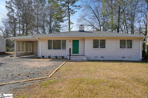 Photo of 118 1st Avenue, Spartanburg, SC 29302 (MLS # 1588028)