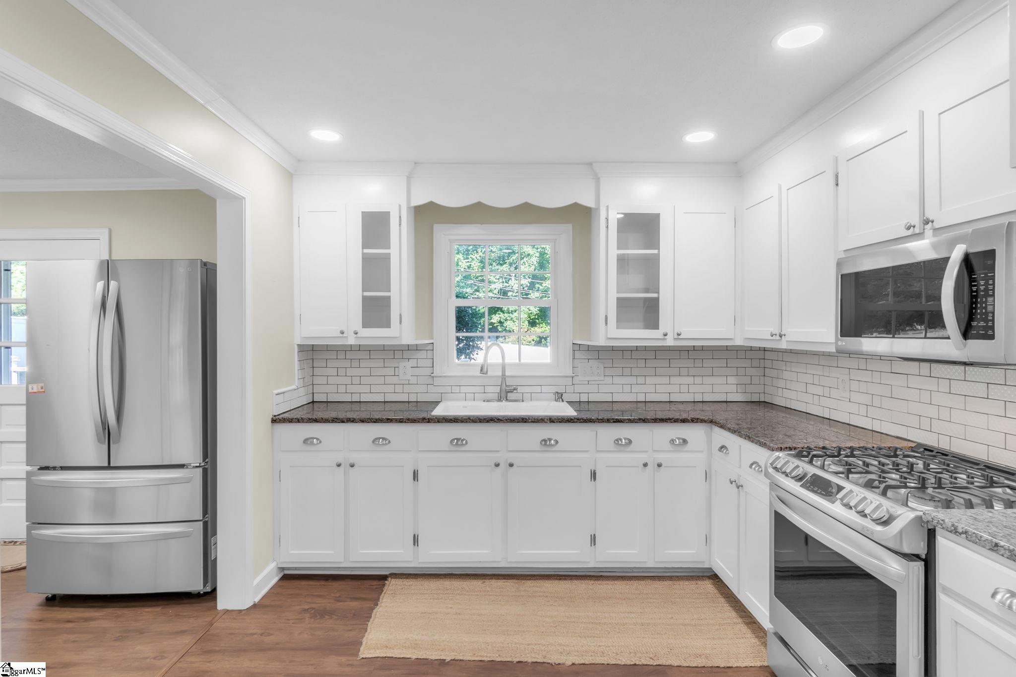 210 W Fernwood Road
