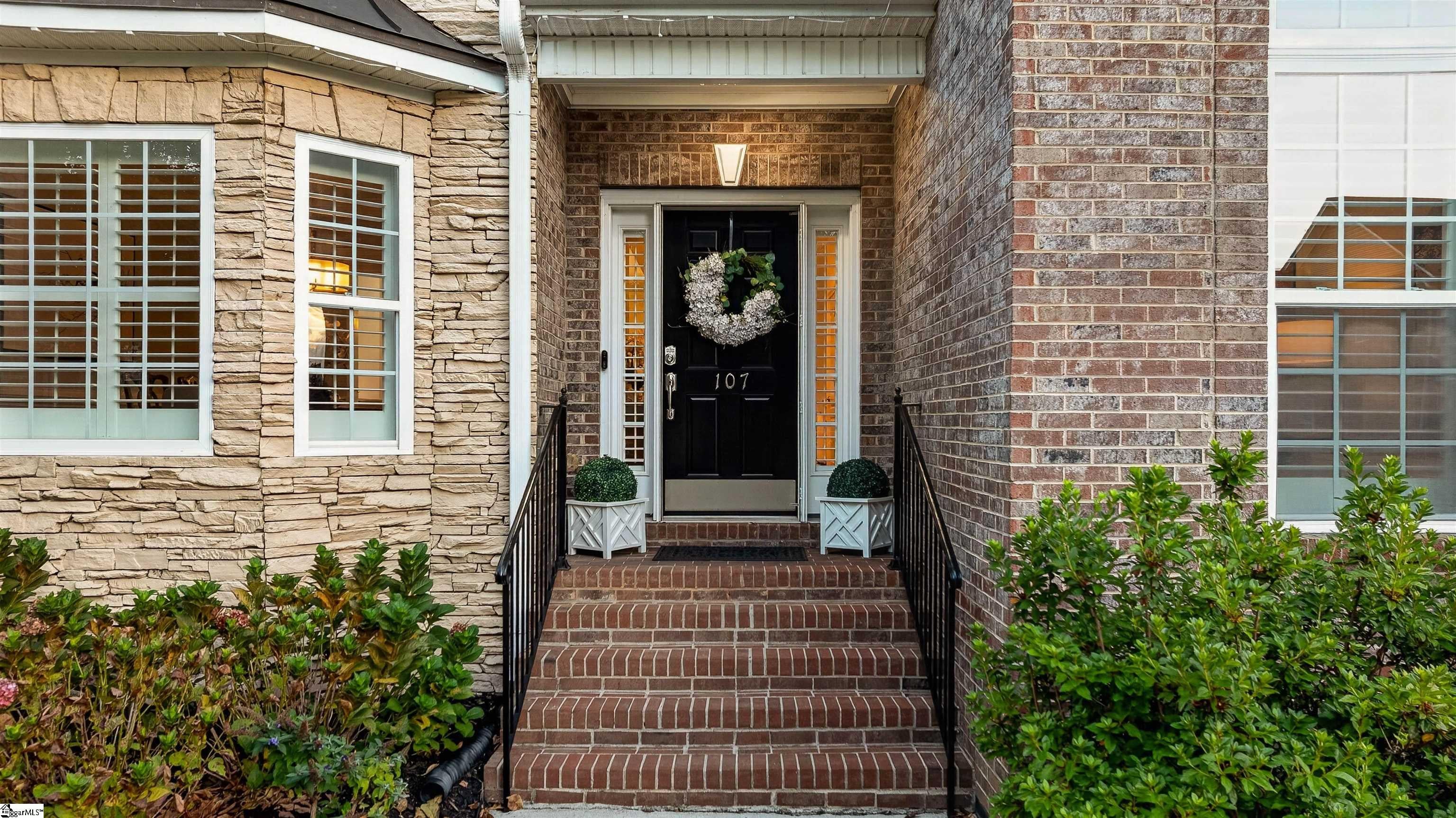 107 Gladstone Way