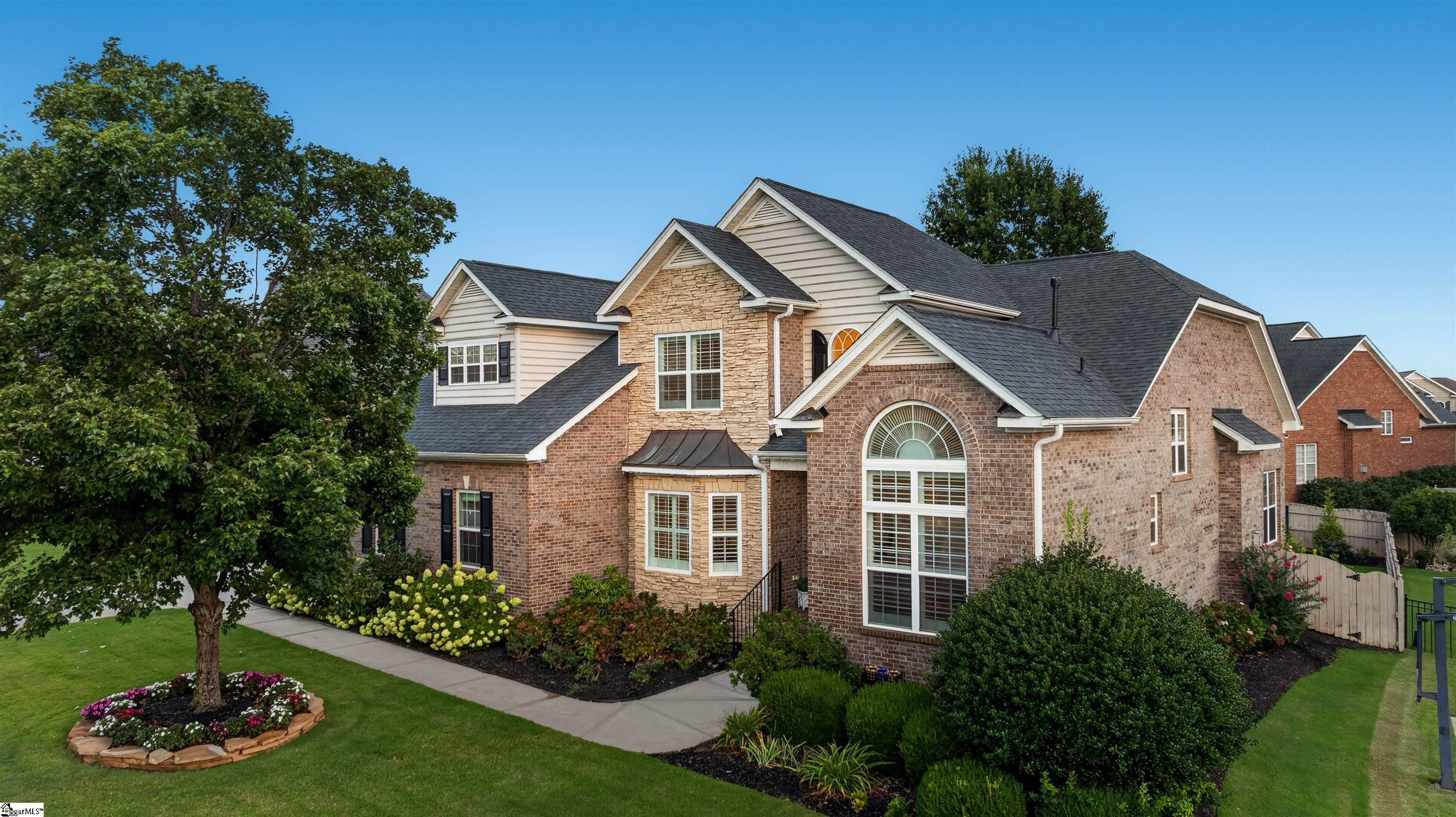 107 Gladstone Way