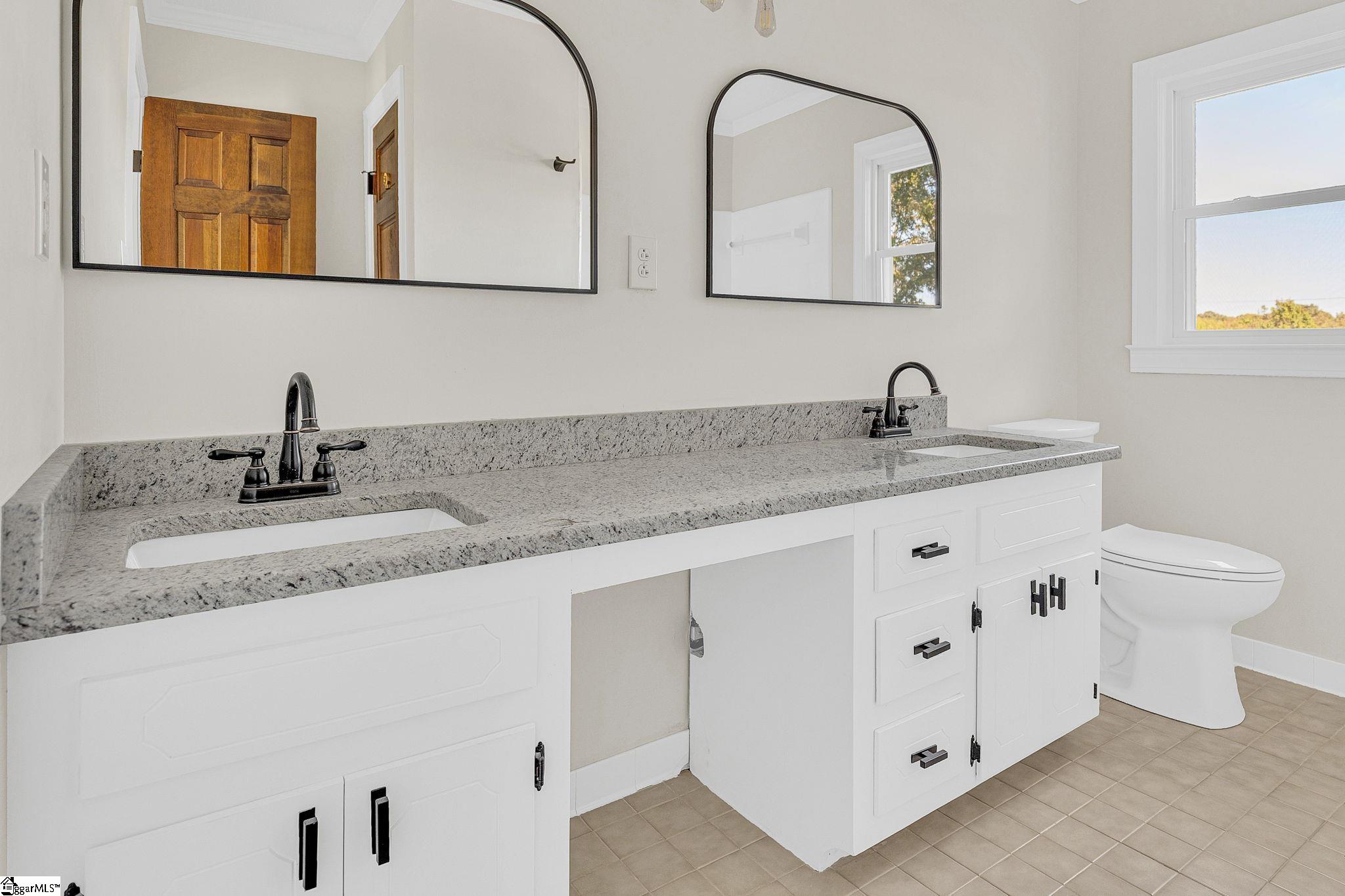 Greer, South Carolina 29652, United States, 4 Bedrooms Bedrooms, ,4 BathroomsBathrooms,Residential,Active,253079