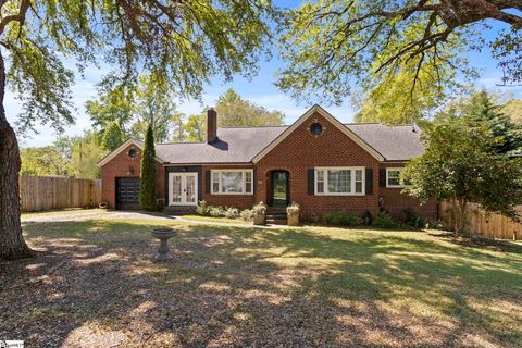 Photo of 229 Florence Street, Pickens, SC 29671 (MLS # 1588539)