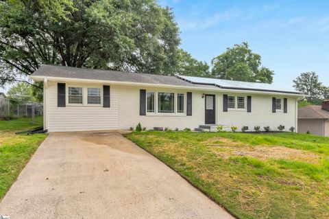 Photo of 103 Longwood Drive, Taylors, SC 29687 (MLS # 1595024)