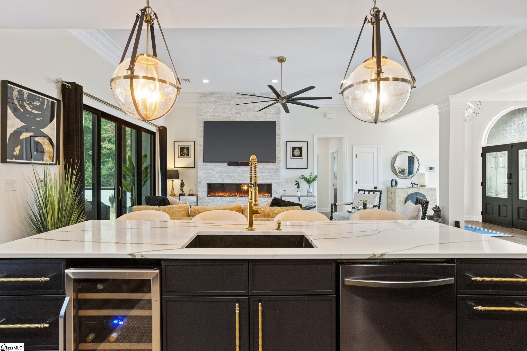 Simpsonville, South Carolina 29681, United States, 4 Bedrooms Bedrooms, ,4 BathroomsBathrooms,Residential,Contingent,184232