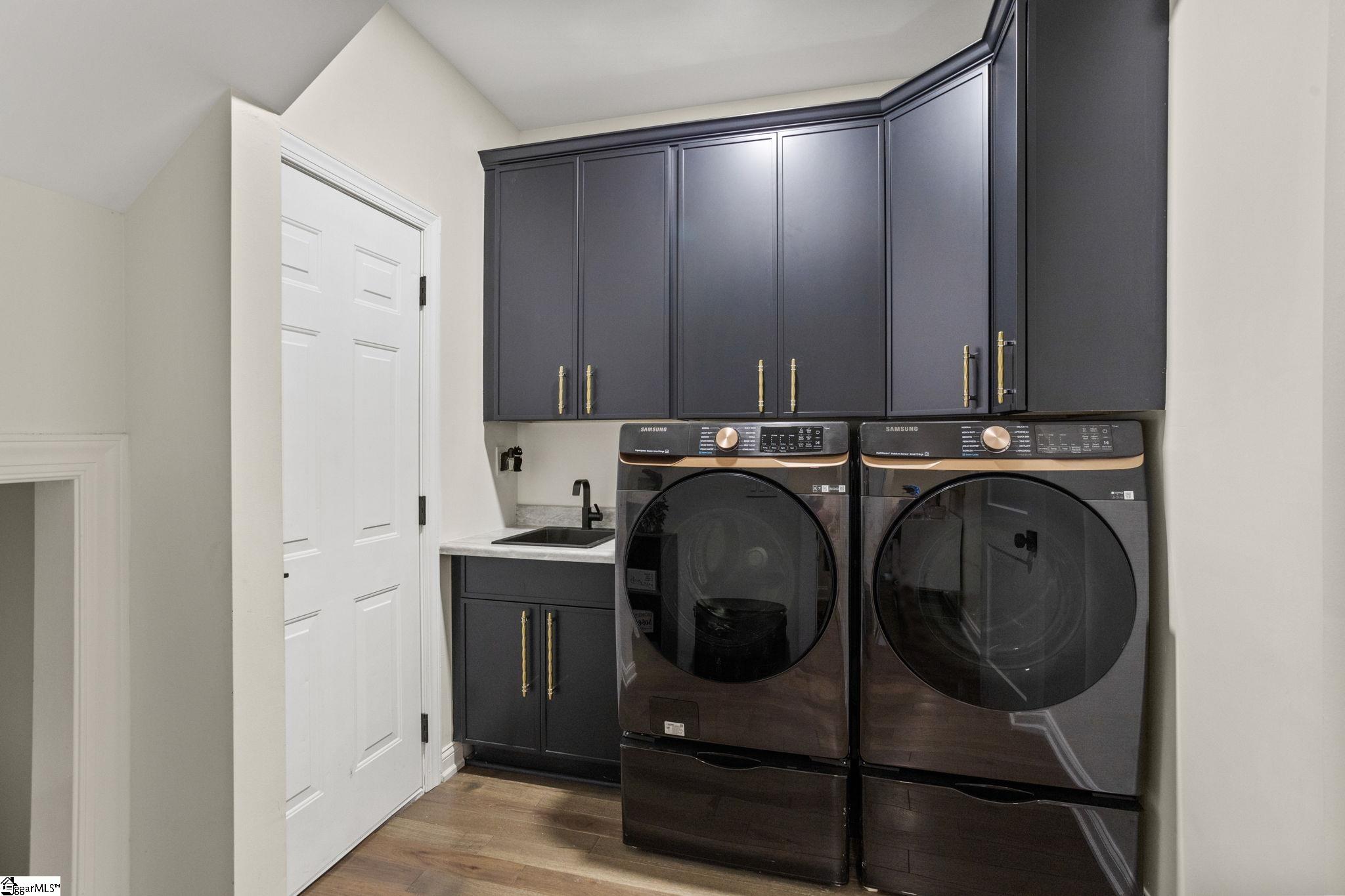 Simpsonville, South Carolina 29681, United States, 4 Bedrooms Bedrooms, ,4 BathroomsBathrooms,Residential,Contingent,184232